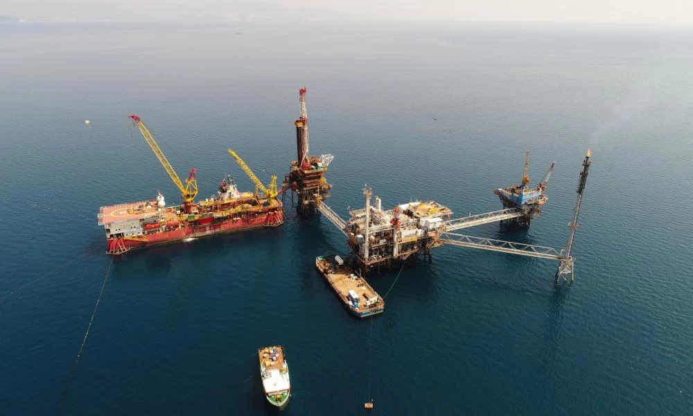 Τα ΗΑΕ “βάζουν πόδι” στην Α. Μεσόγειο: Χρηματοδοτούν τις έρευνες Ελλάδας-Κύπρου